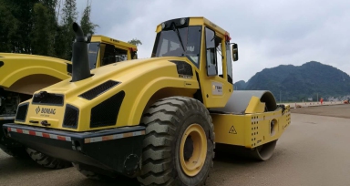 �����񵥸���ѹ·��