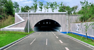 �����˸�·���º�����